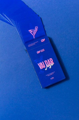 Kit Must Aquecimento + Hidratante Gel + Jogo de Cartas para Solteiros